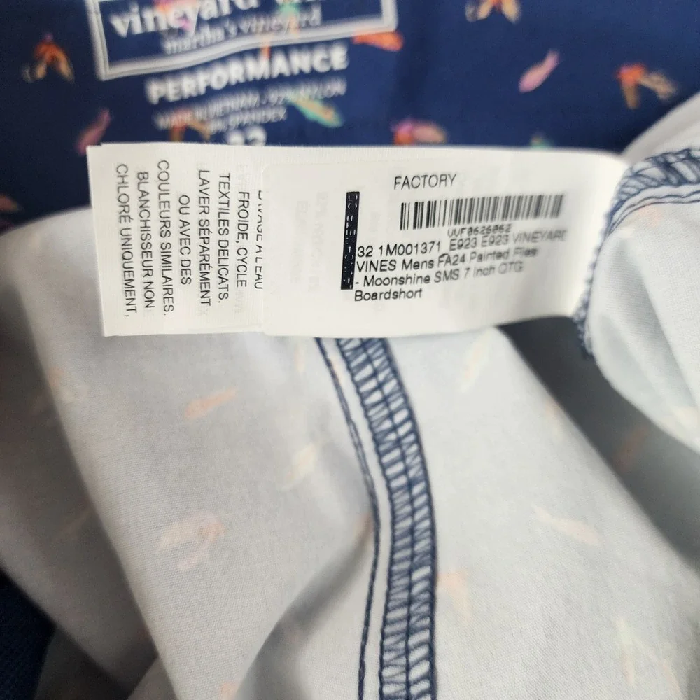 Vineyard Vines Performance swim trunks shorts W 32 blue fish pocket zip $98 mens